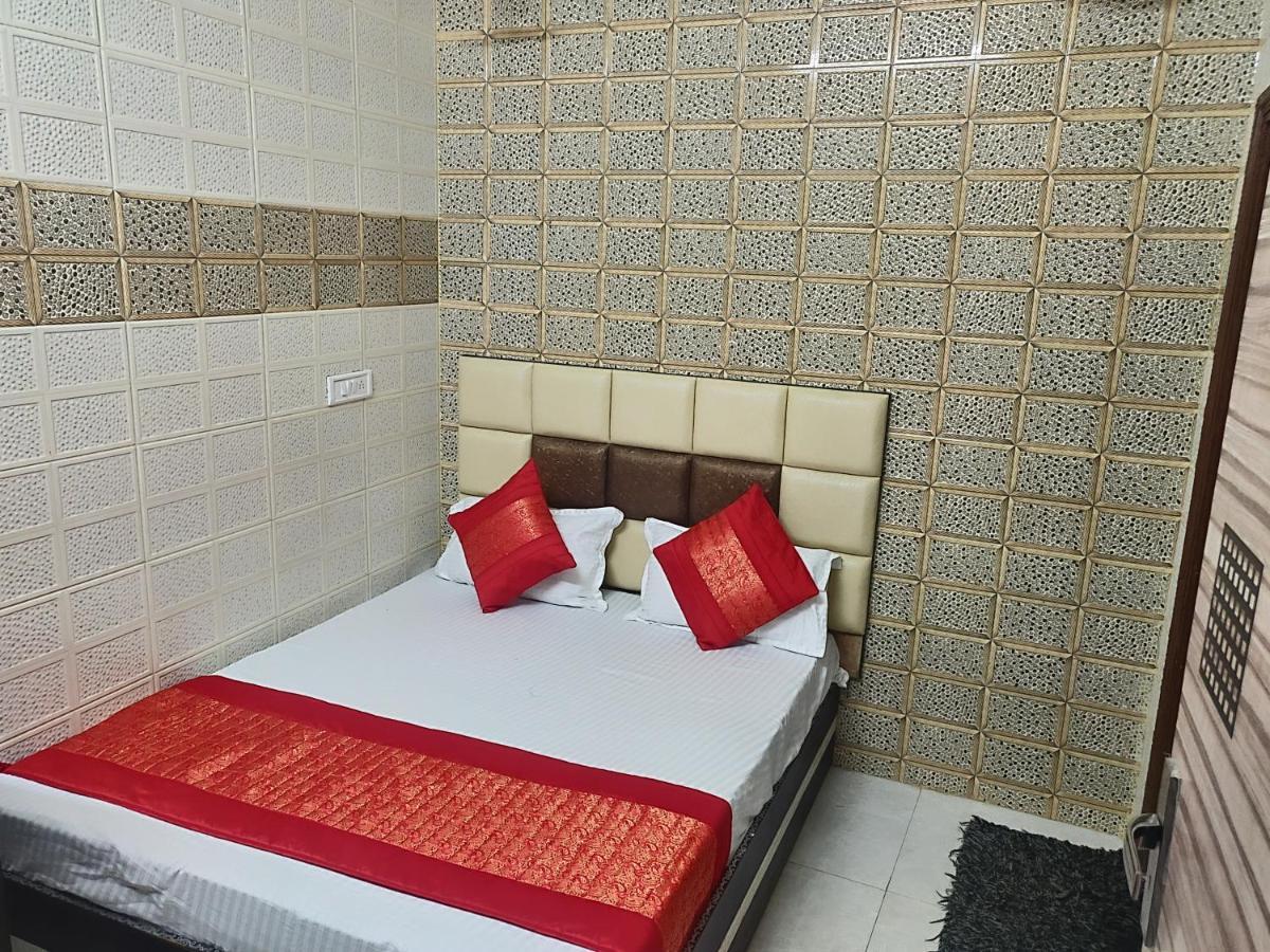 Punjabi Niwas Hotel Amritsar Bagian luar foto