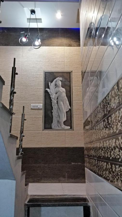 Punjabi Niwas Hotel Amritsar Bagian luar foto